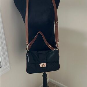 Sondra Roberts Elegant Black and Tan Crossbody Bag
